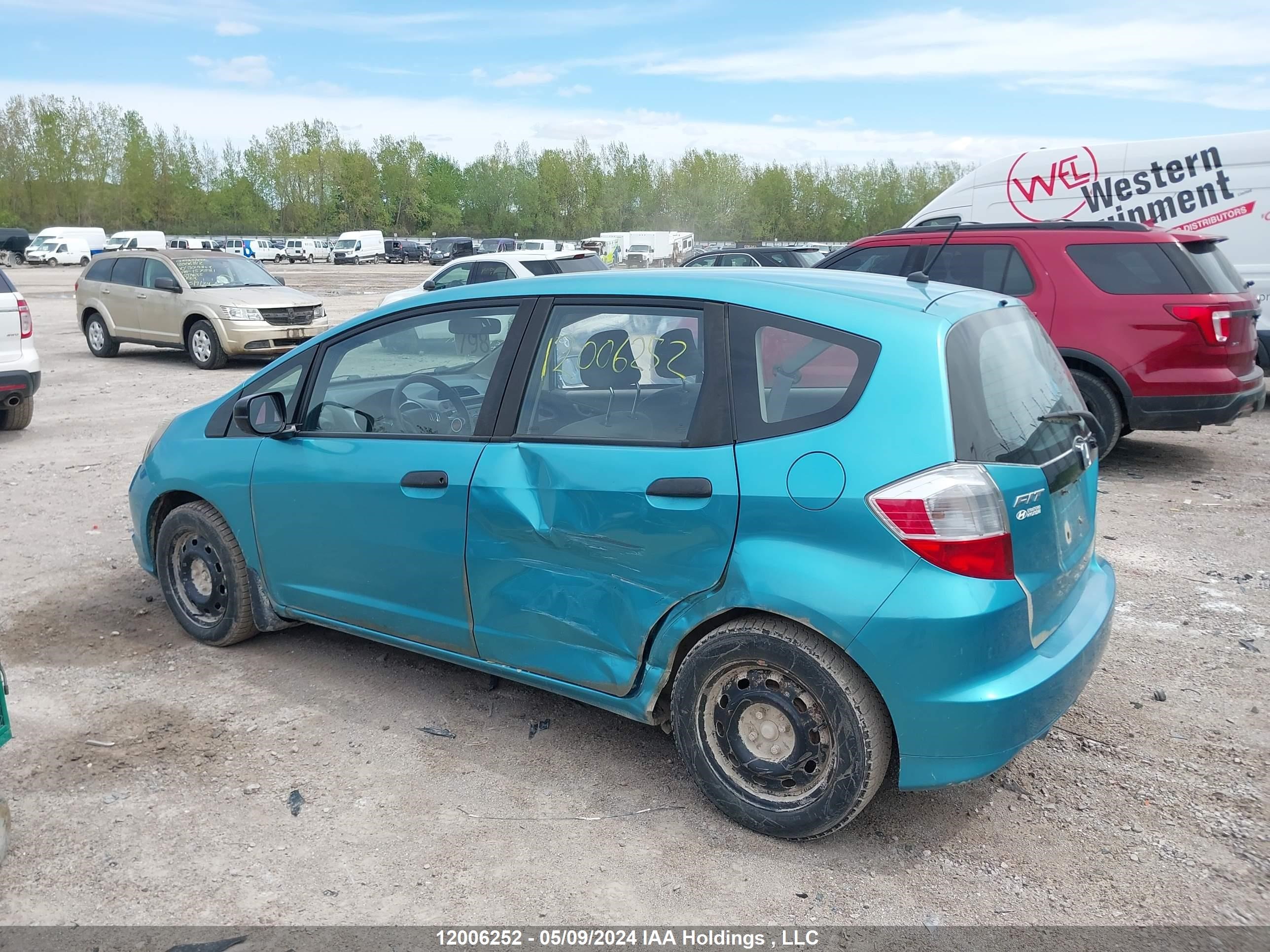 Photo 13 VIN: LUCGE8H3XE3004281 - HONDA FIT 