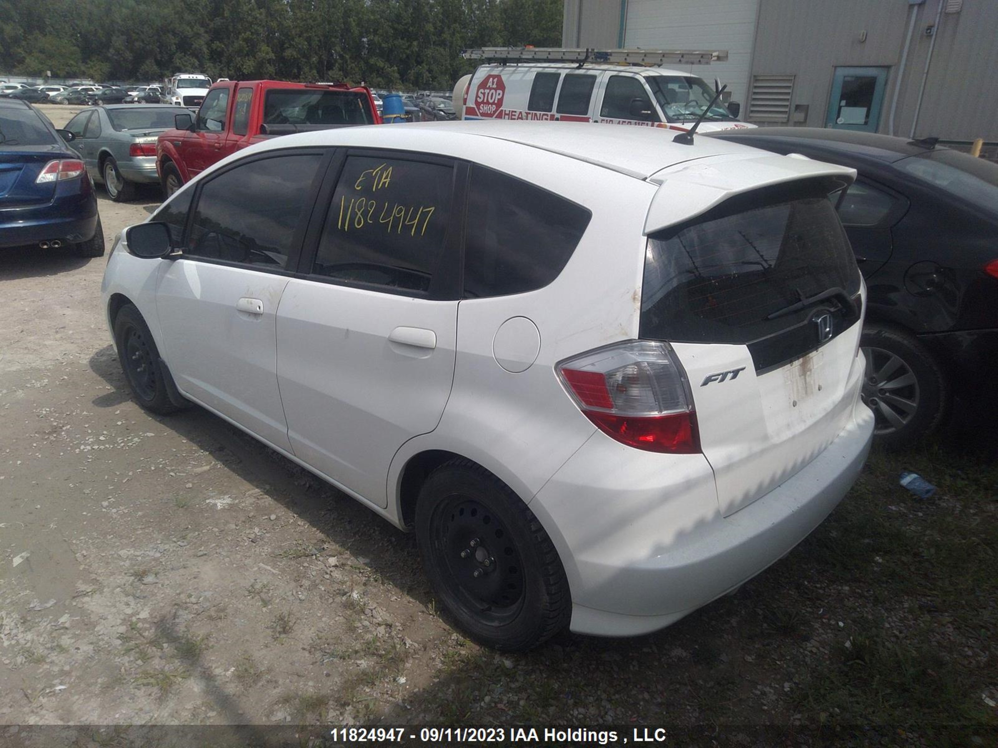 Photo 2 VIN: LUCGE8H57E3002280 - HONDA FIT 