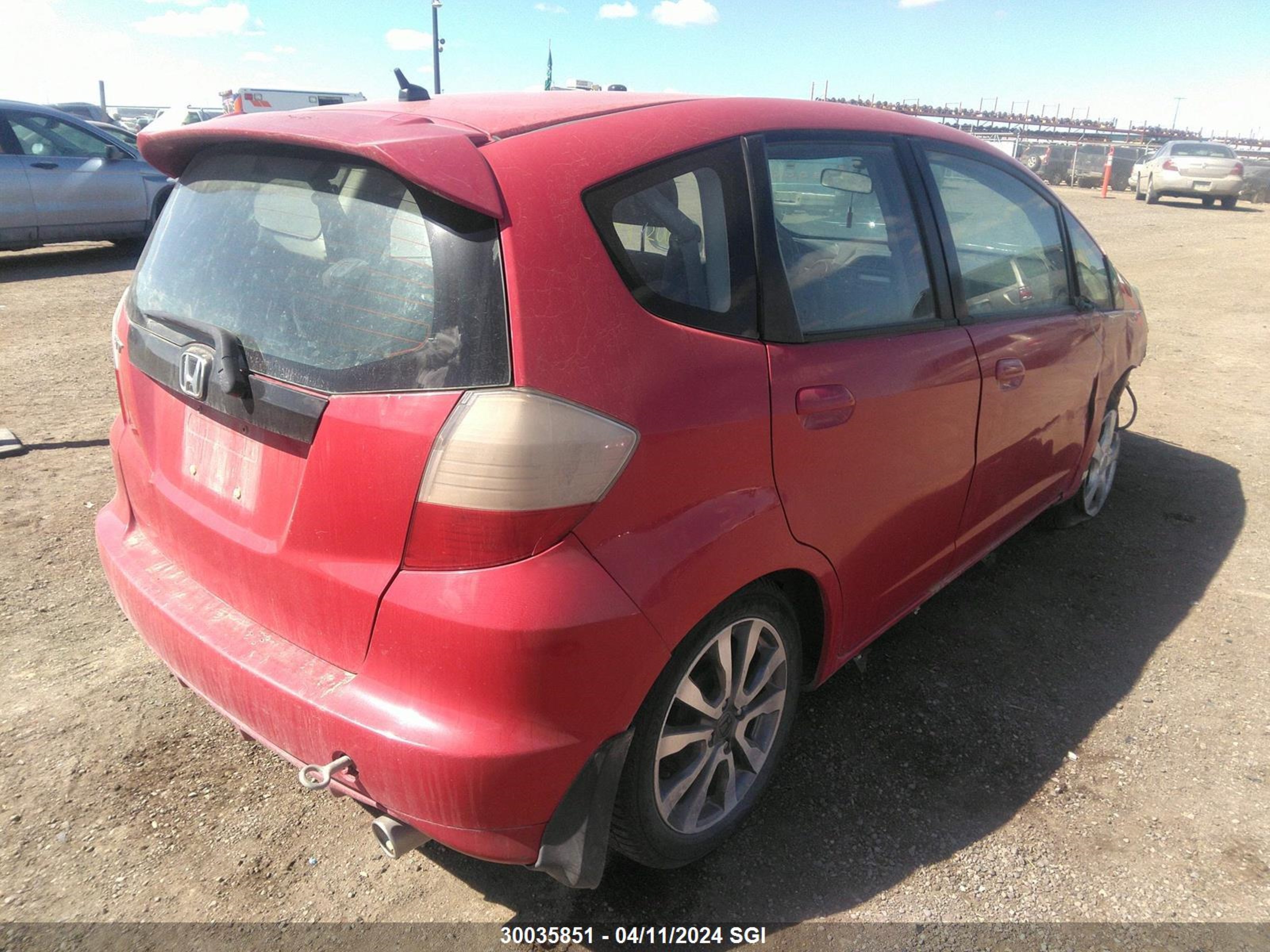 Photo 3 VIN: LUCGE8H75E3001369 - HONDA FIT 