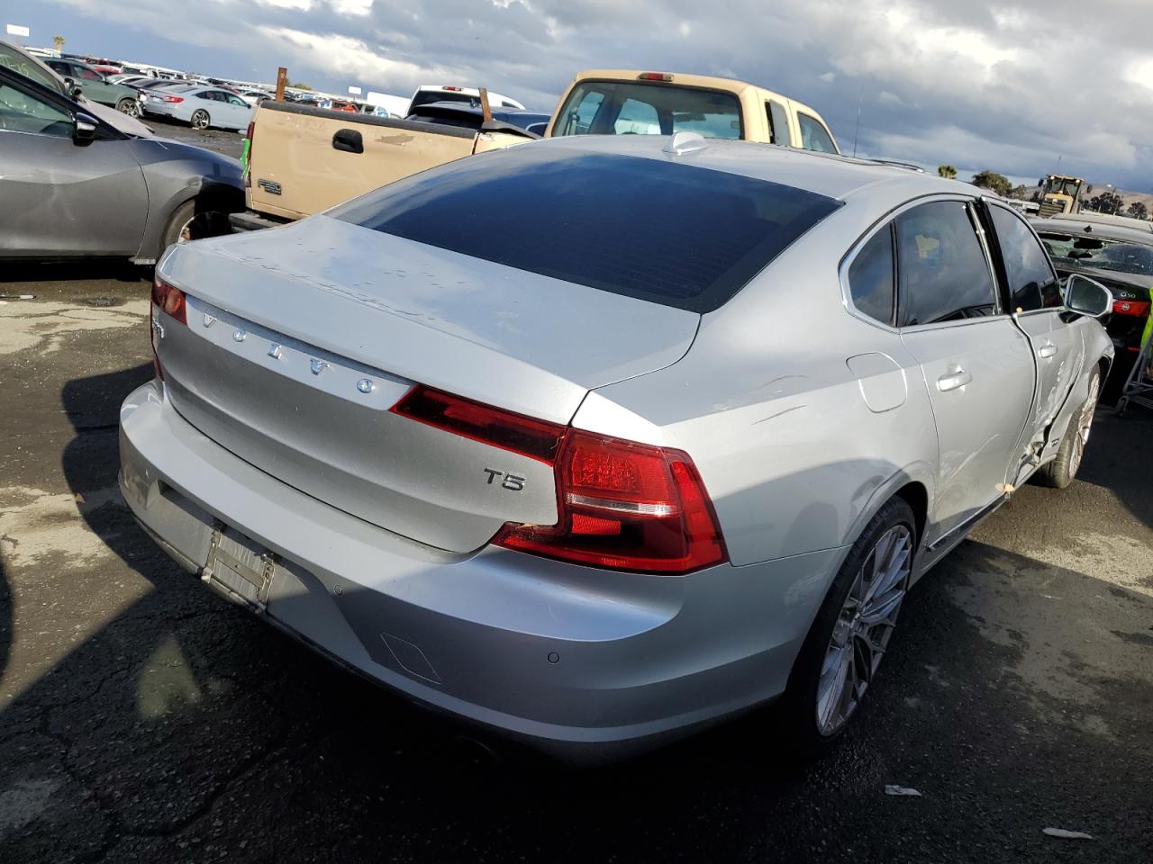 Photo 2 VIN: LVY982AK8JP016234 - VOLVO S90 