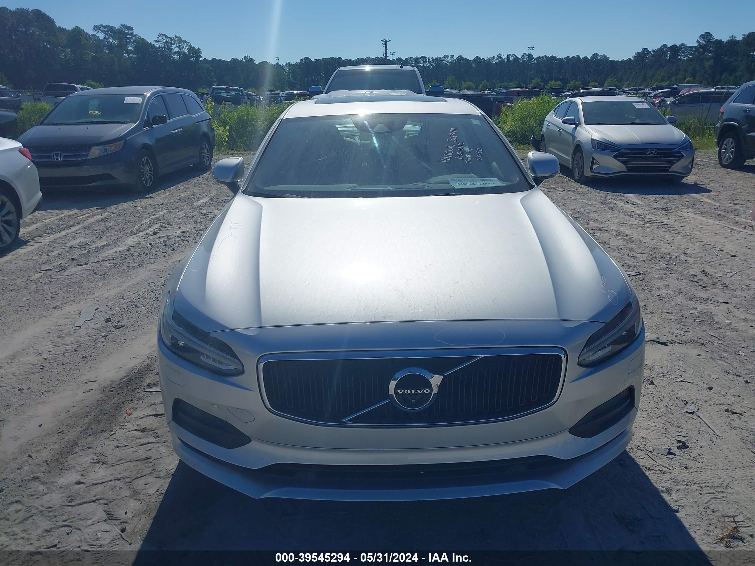 Photo 11 VIN: LVY982AK8JP019621 - VOLVO S90 