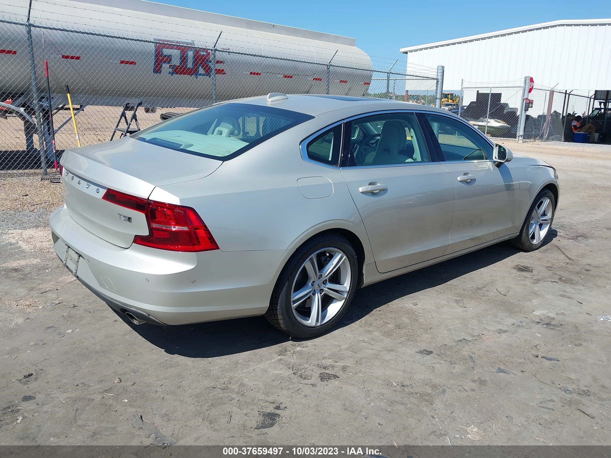 Photo 3 VIN: LVY982MK5JP022889 - VOLVO S90 