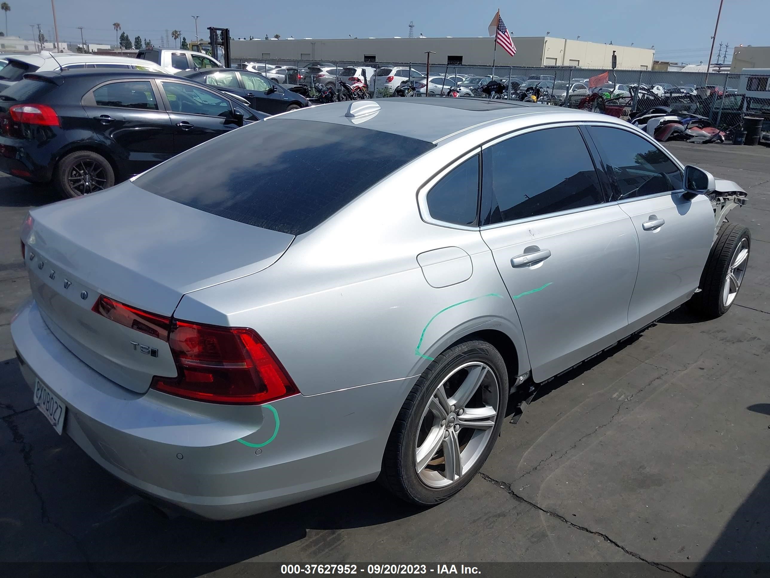 Photo 3 VIN: LVY982MK5JP023086 - VOLVO S90 