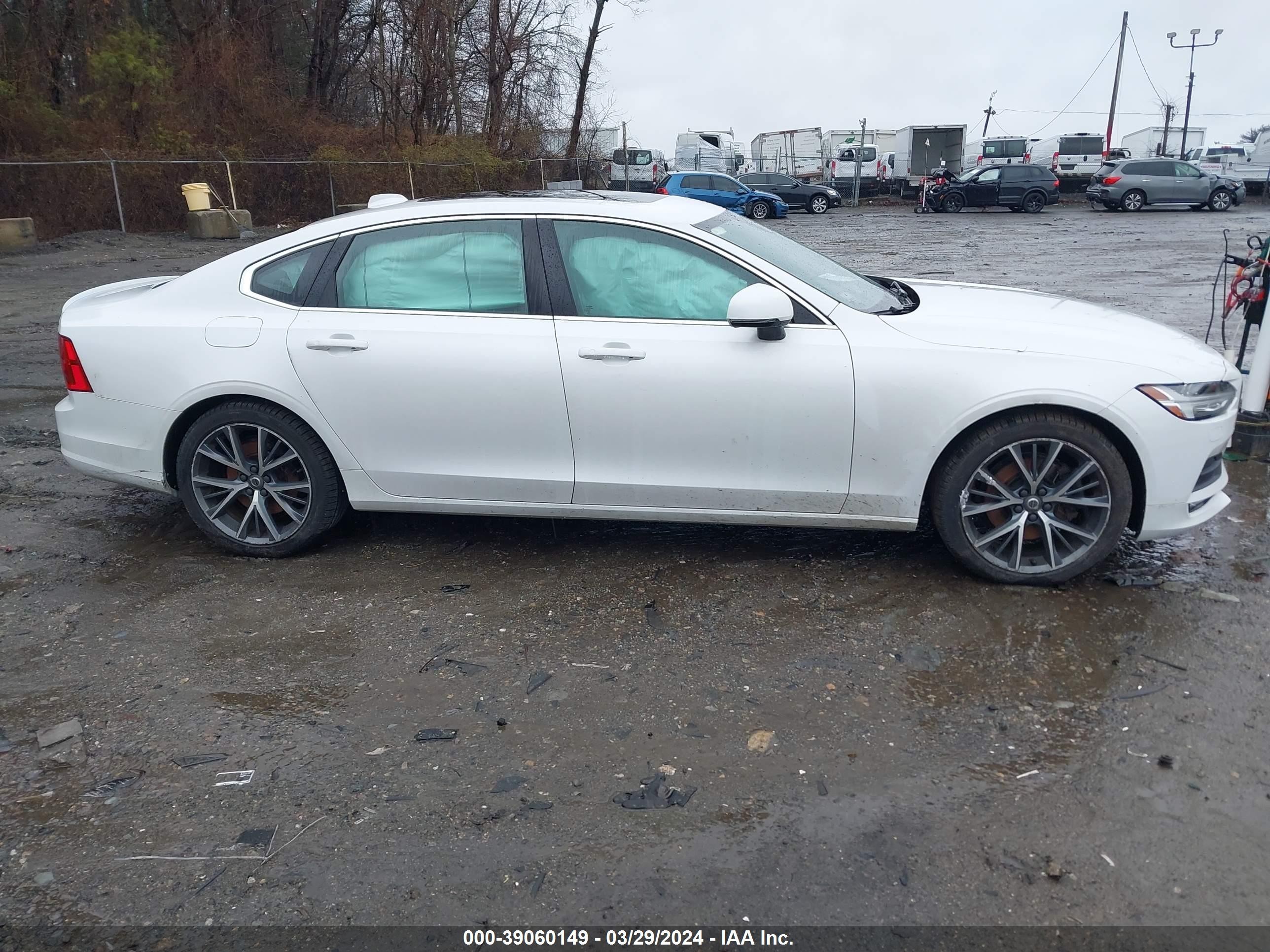 Photo 12 VIN: LVY982MK9JP030803 - VOLVO S90 