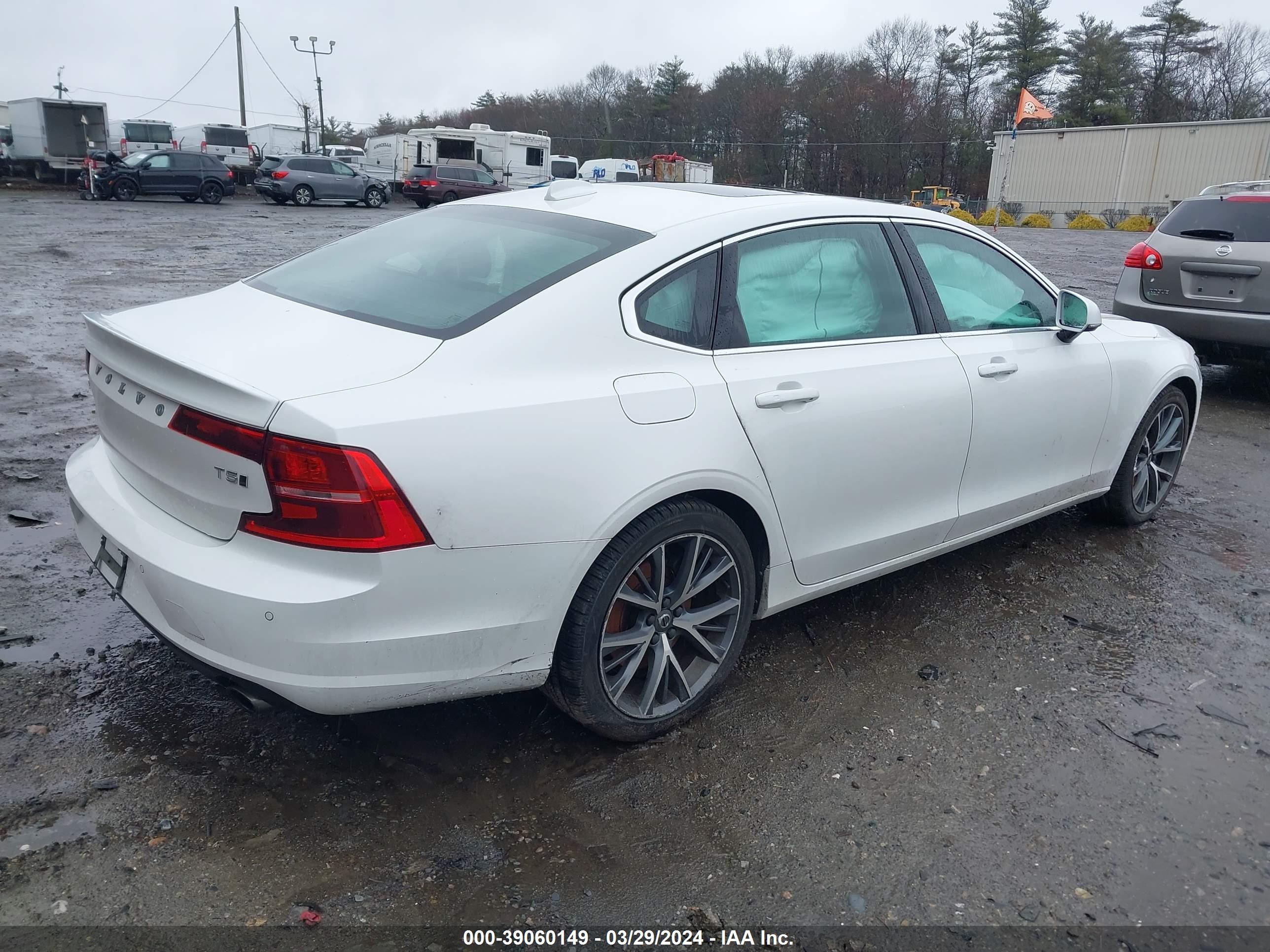 Photo 3 VIN: LVY982MK9JP030803 - VOLVO S90 