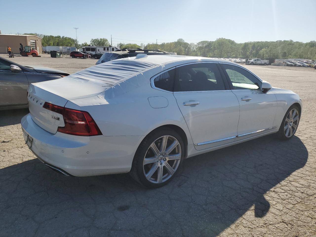 Photo 2 VIN: LVY992ML4JP007015 - VOLVO S90 