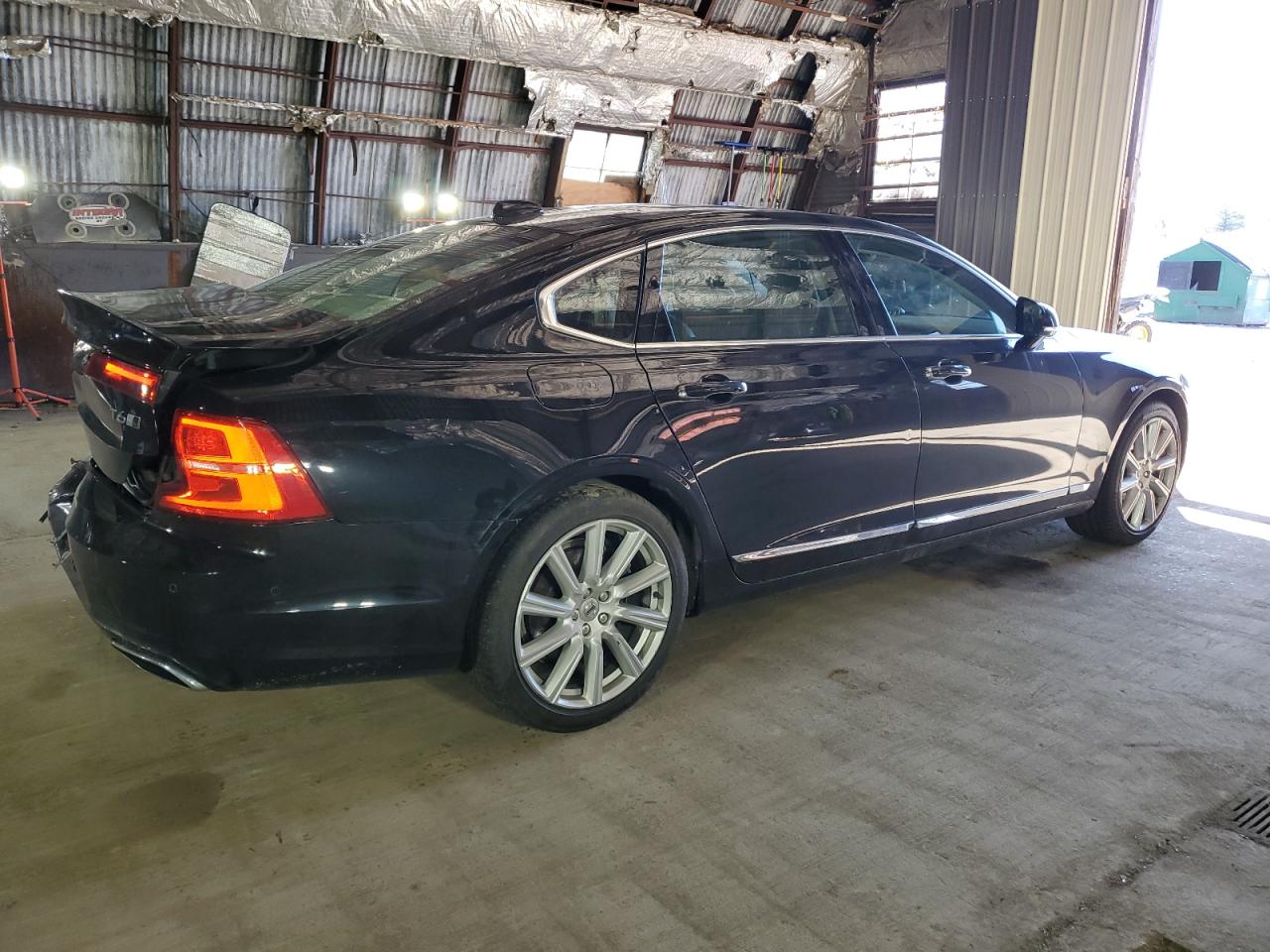 Photo 2 VIN: LVY992ML6JP015763 - VOLVO S90 