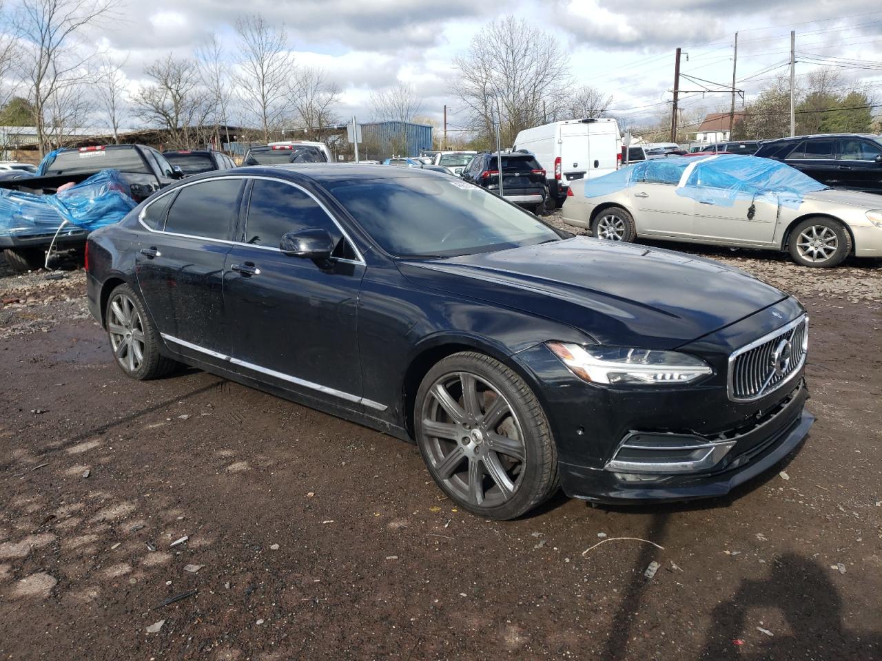 Photo 3 VIN: LVY992ML8JP017028 - VOLVO S90 