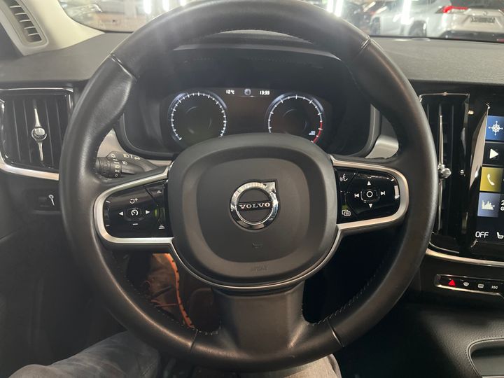 Photo 22 VIN: LVYPSAKUDKP060088 - VOLVO S90 '16 