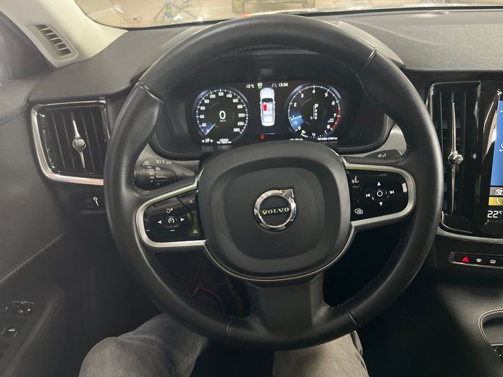 Photo 26 VIN: LVYPSAKUDKP060088 - VOLVO S90 '16 