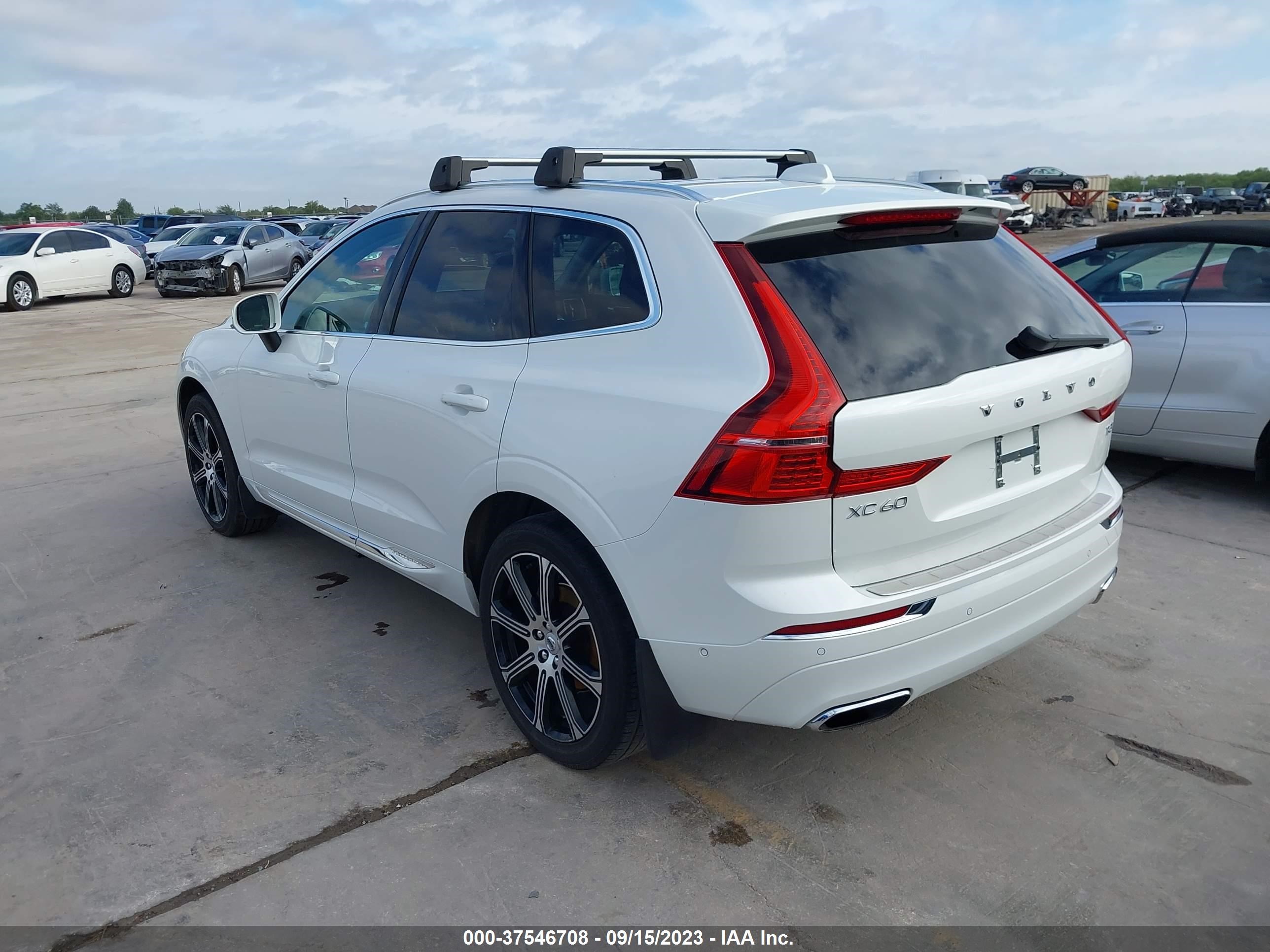 Photo 2 VIN: LYV102DLXKB293139 - VOLVO XC60 