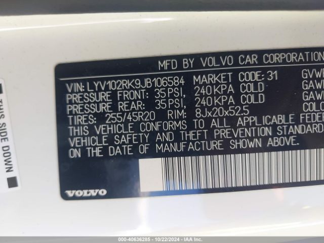 Photo 8 VIN: LYV102RK9JB106584 - VOLVO XC60 