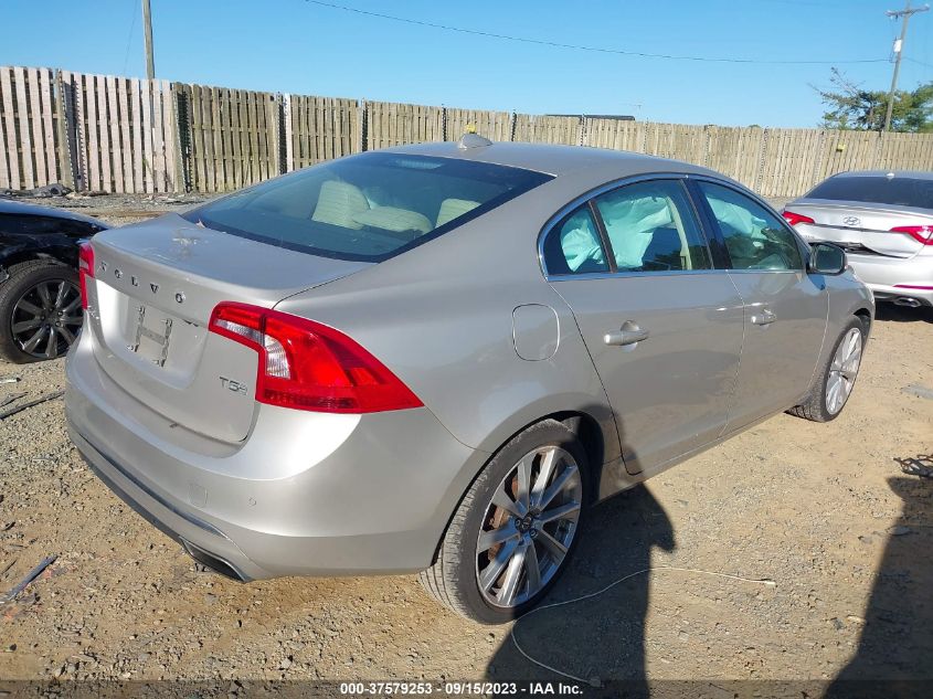 Photo 3 VIN: LYV402HK1JB168463 - VOLVO S60 