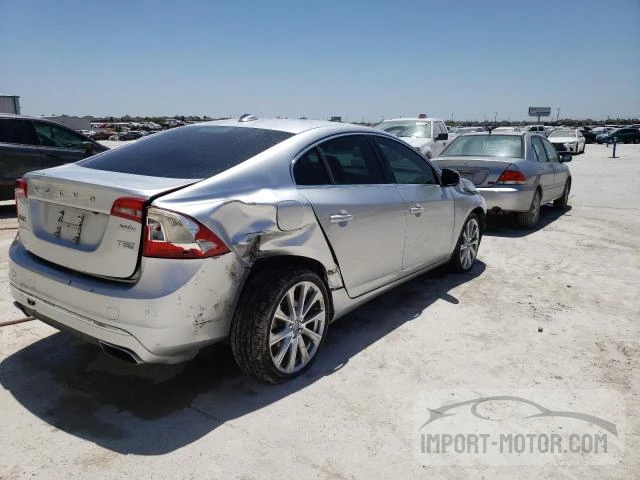 Photo 2 VIN: LYV402HK4JB169607 - VOLVO S60 