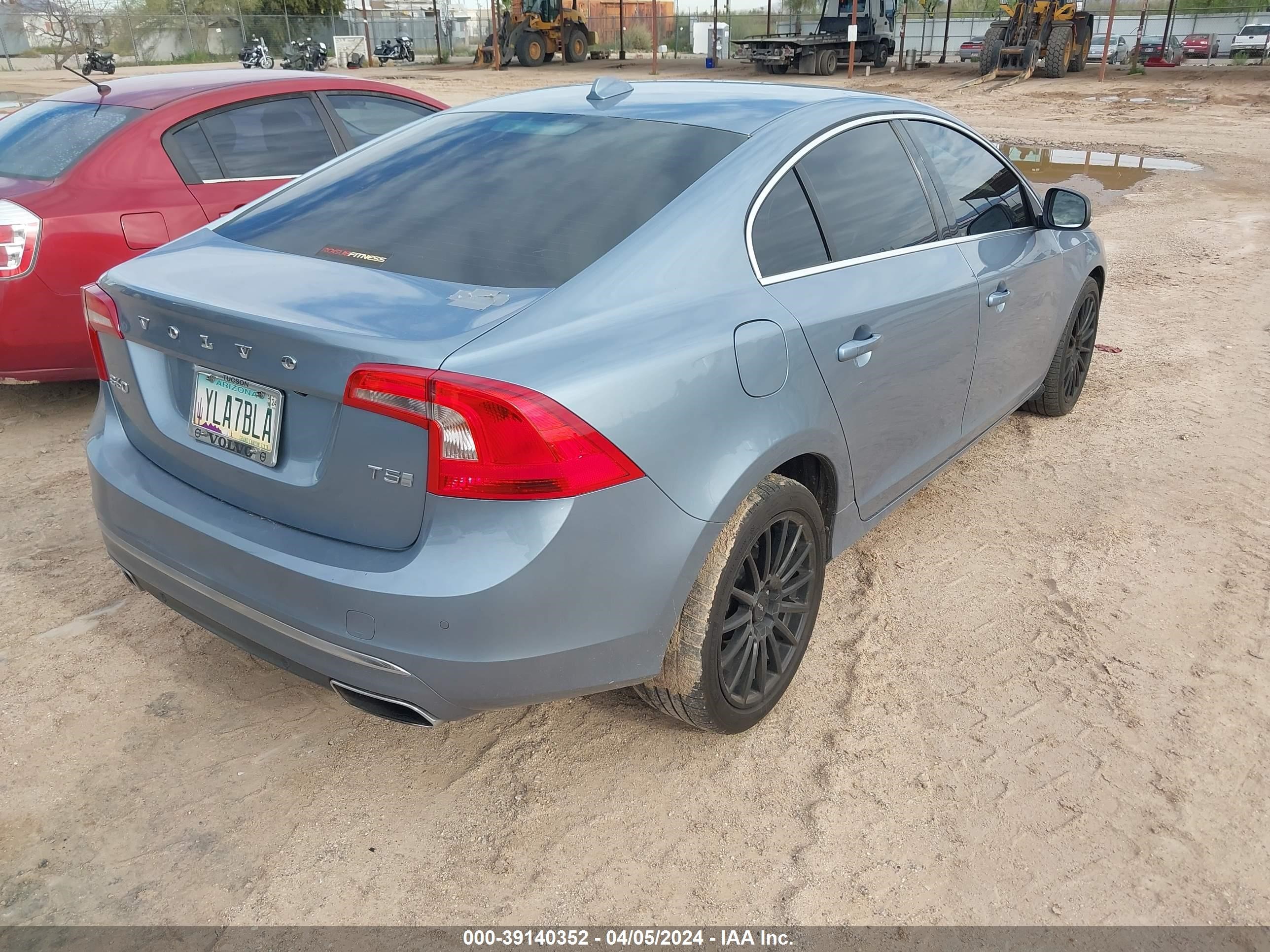 Photo 3 VIN: LYV402HKXHB154541 - VOLVO NULL 