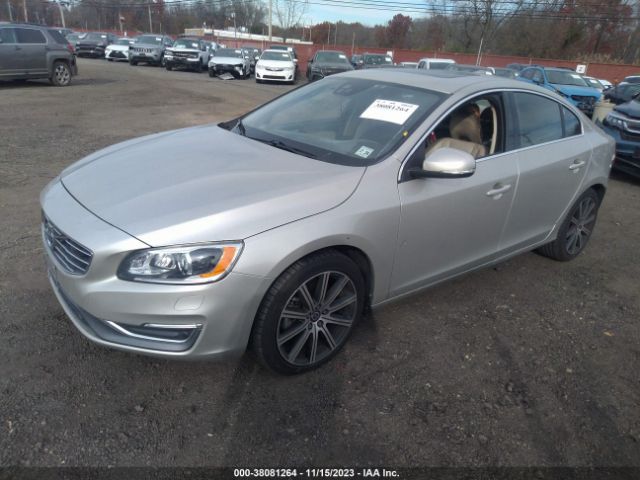 Photo 1 VIN: LYV402HM2HB142143 - VOLVO S60 