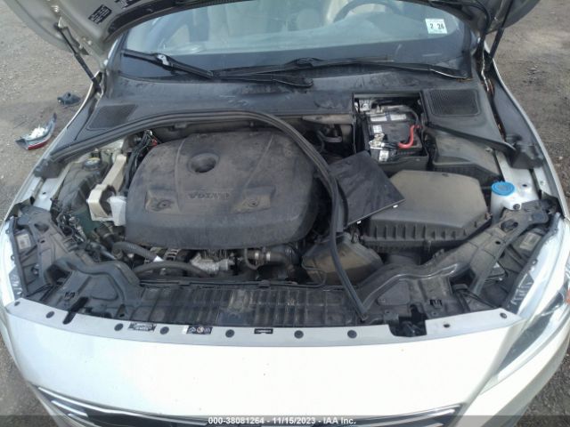 Photo 9 VIN: LYV402HM2HB142143 - VOLVO S60 