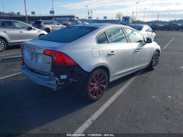 Photo 3 VIN: LYV402TK6JB156218 - VOLVO S60 