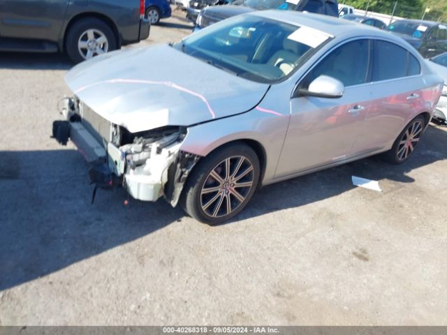 Photo 1 VIN: LYV402TK6JB165338 - VOLVO S60 