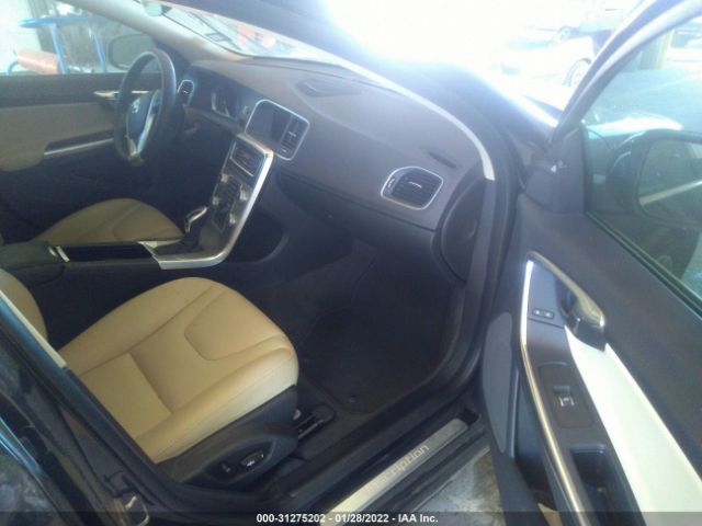 Photo 4 VIN: LYV402TKXJB159848 - VOLVO S60 