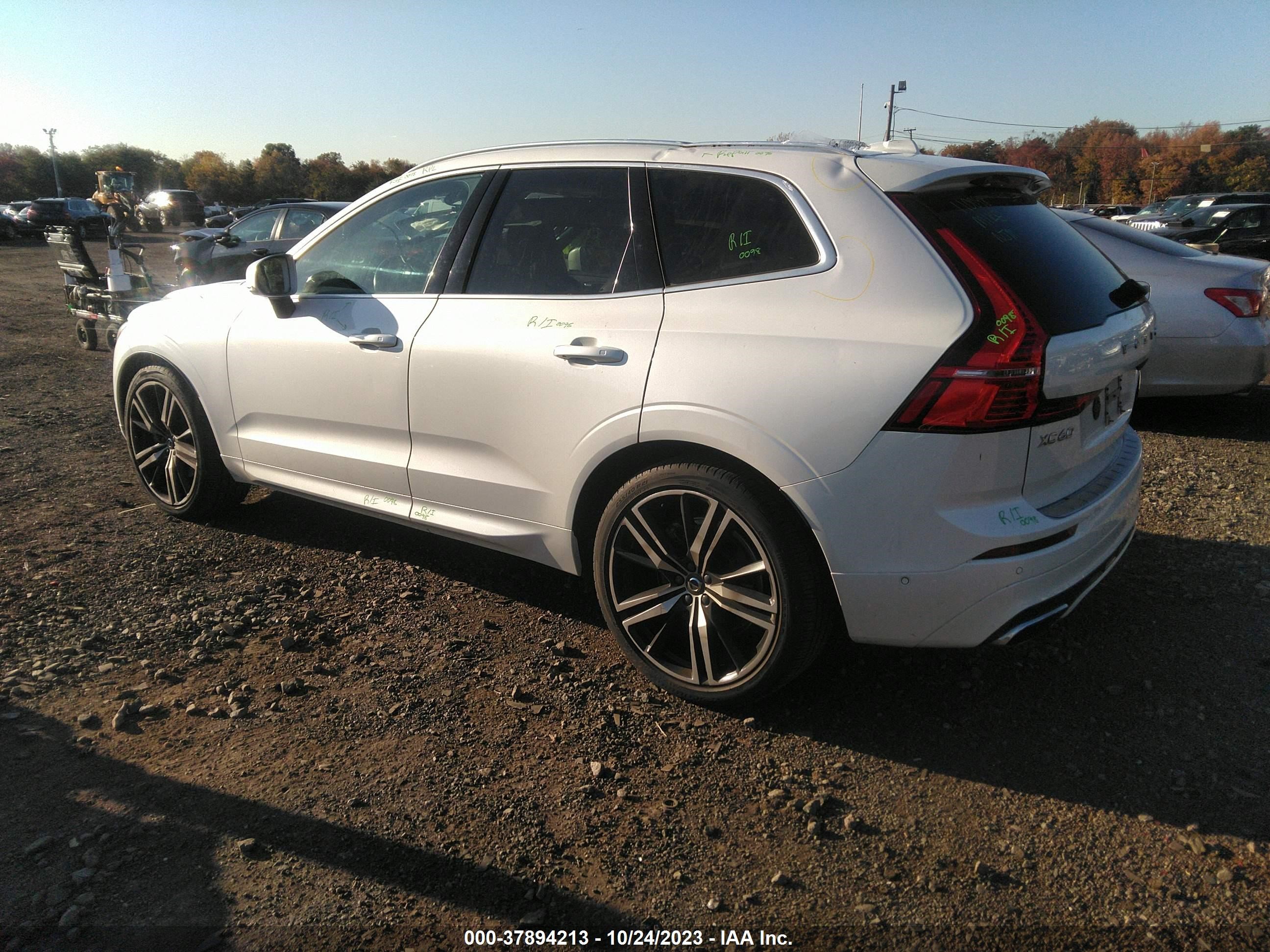 Photo 2 VIN: LYVA22RM7KB219740 - VOLVO XC60 