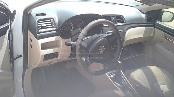 Photo 10 VIN: MA3VC4A13HA261279 - SUZUKI CIAZ 