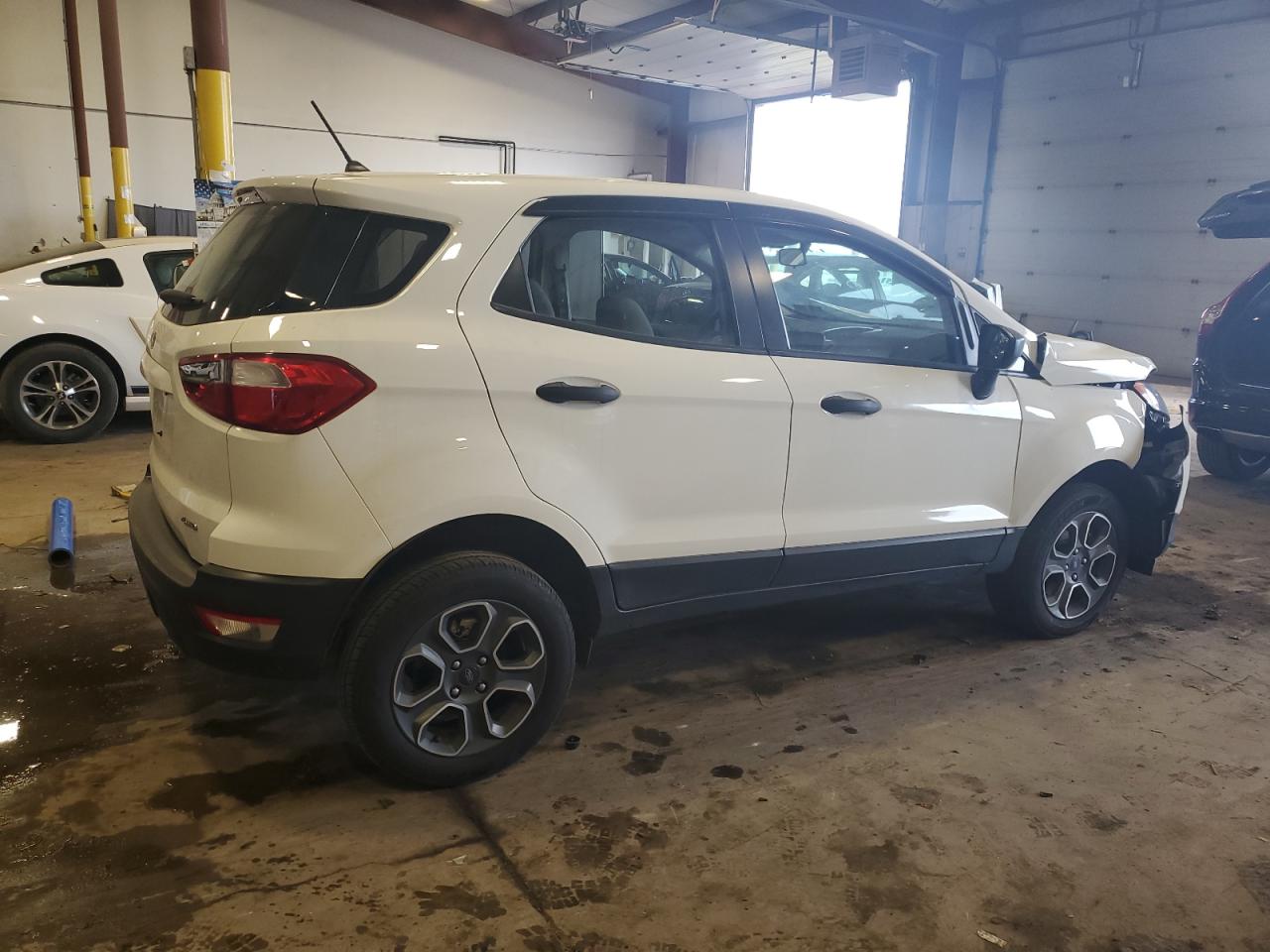 Photo 2 VIN: MAJ6P1SL6JC185485 - FORD ECOSPORT 