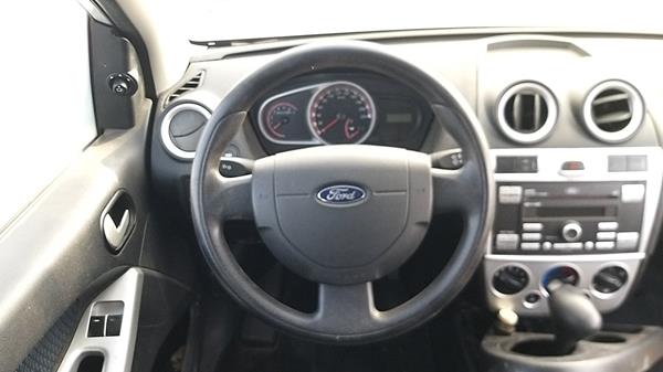 Photo 13 VIN: MAJTJ2ZD7DAT57550 - FORD FIGO 