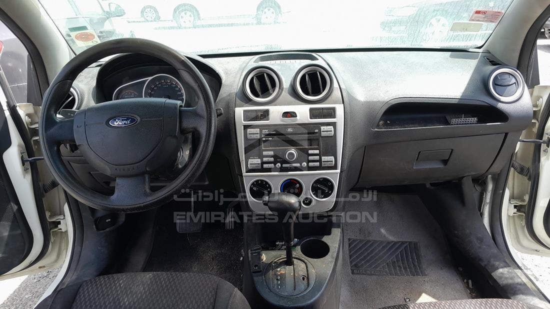 Photo 13 VIN: MAJTJ2ZD8CAR47190 - FORD FIGO 