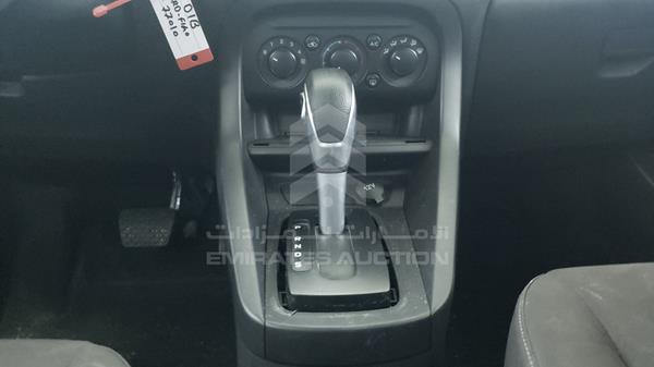 Photo 17 VIN: MAJTKBGE2GTG77010 - FORD FIGO 