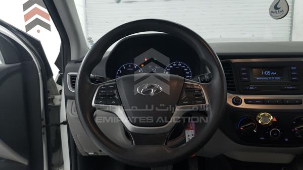 Photo 12 VIN: MALC741C2KM117290 - HYUNDAI ACCENT 