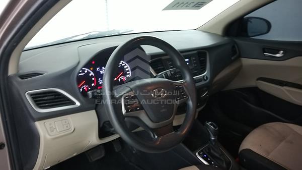 Photo 10 VIN: MALC741C3KM095705 - HYUNDAI ACCENT 