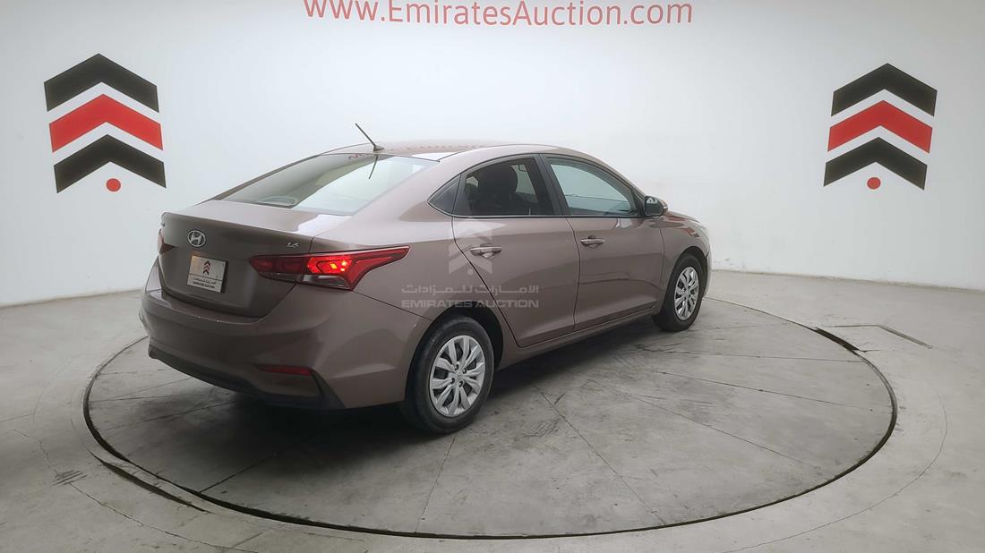 Photo 8 VIN: MALC741CXKM088816 - HYUNDAI ACCENT 