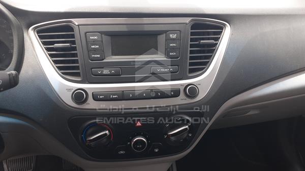 Photo 14 VIN: MALC741CXKM117263 - HYUNDAI ACCENT 