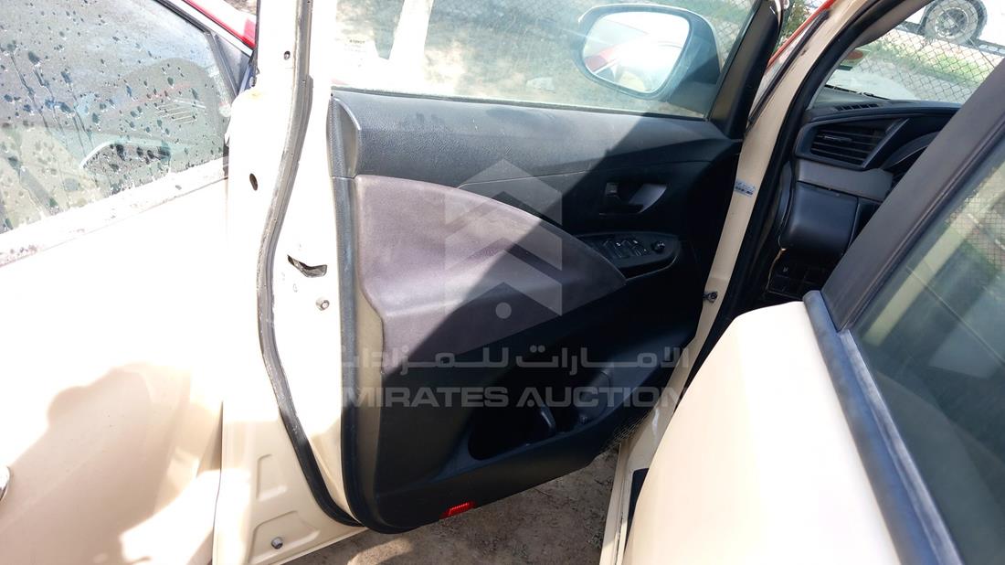 Photo 11 VIN: MHFCX8EM5J0108980 - TOYOTA INNOVA 