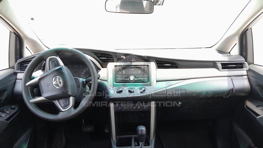 Photo 14 VIN: MHFCX8EM8J0109640 - TOYOTA INNOVA 