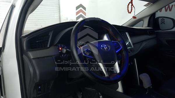 Photo 10 VIN: MHFCX8EM9H0105980 - TOYOTA INNOVA 