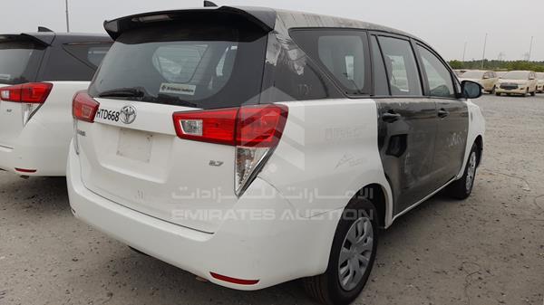 Photo 8 VIN: MHFCX8EMXH0107995 - TOYOTA INNOVA 