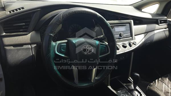 Photo 11 VIN: MHFCX8EMXJ0109672 - TOYOTA INNOVA 