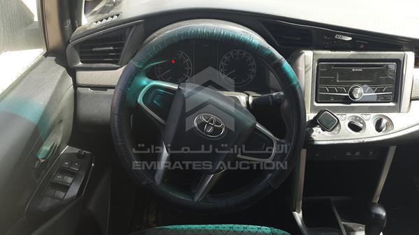 Photo 13 VIN: MHFCX8EMXJ0109686 - TOYOTA INNOVA 