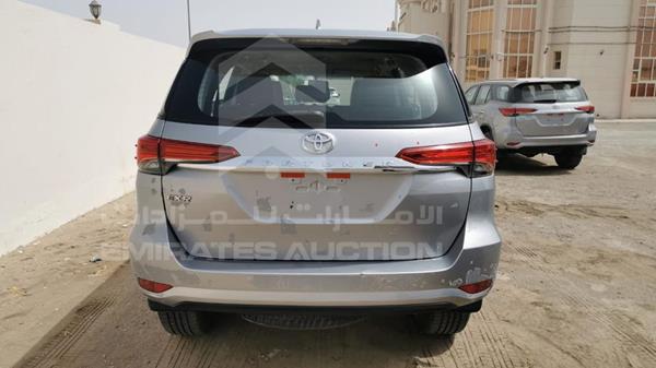 Photo 5 VIN: MHFDX8FS3J0087645 - TOYOTA FORTUNER 