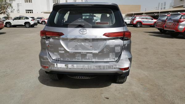 Photo 10 VIN: MHFDX8FS7J0087356 - TOYOTA FORTUNER 