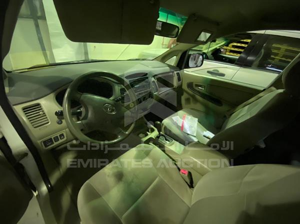 Photo 8 VIN: MHFXX436XA0025052 - TOYOTA INNOVA 