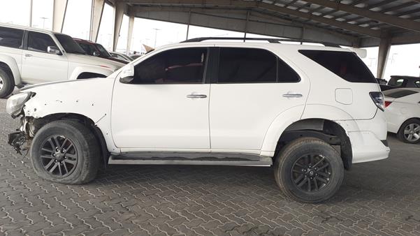 Photo 3 VIN: MHFYU59G4F7040512 - TOYOTA FORTUNER 