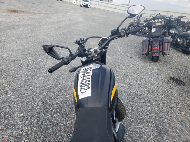 Photo 4 VIN: ML015ANM6HT011988 - DUCATI SCRAMBLER 