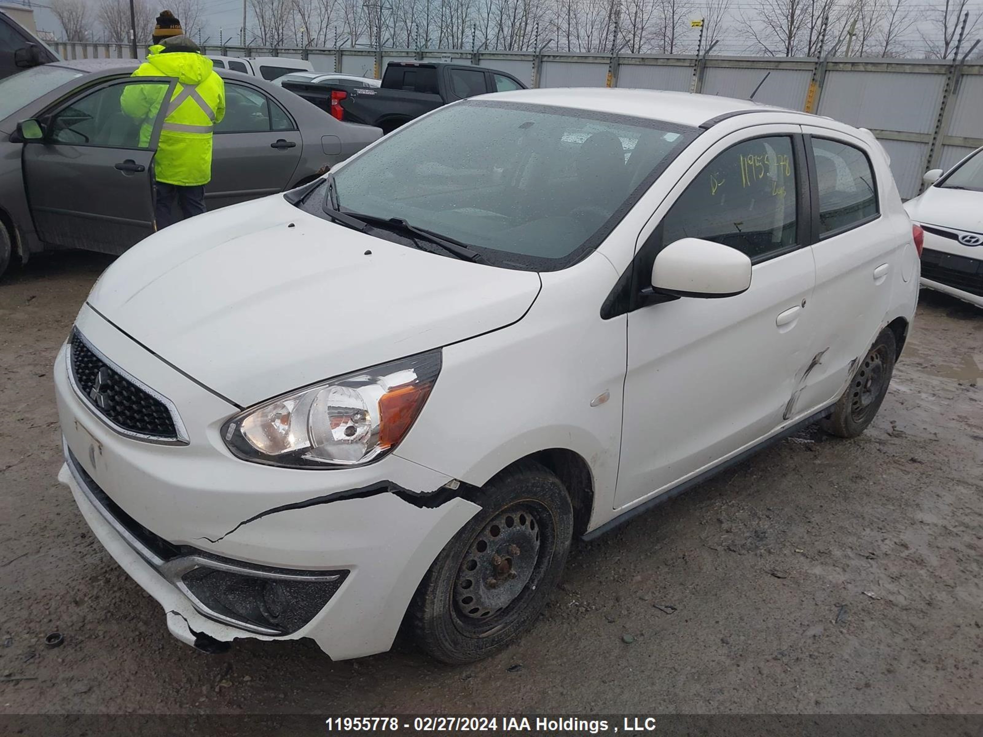 Photo 5 VIN: ML32A3HJXHH001709 - MITSUBISHI MIRAGE 