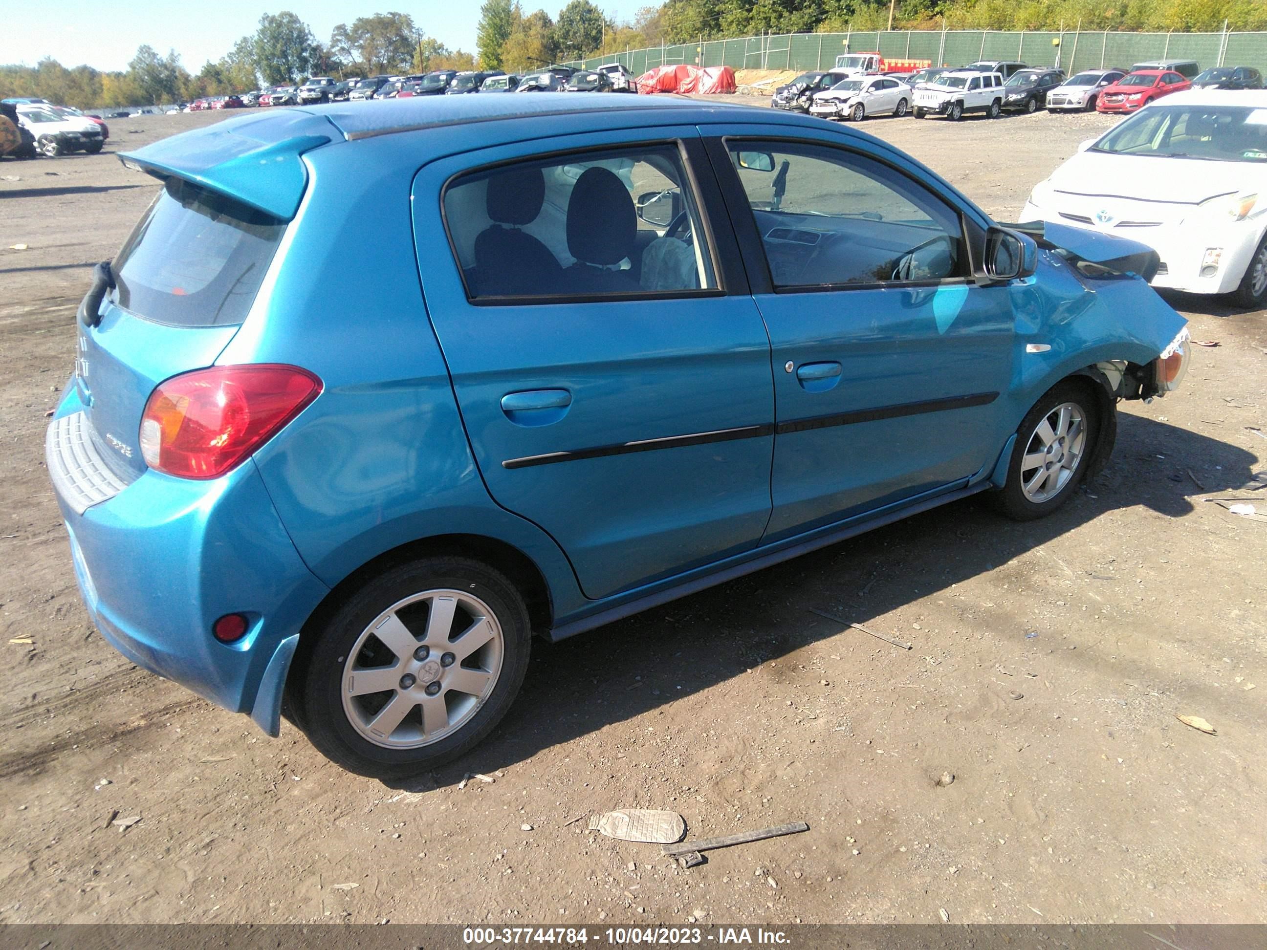 Photo 3 VIN: ML32A4HJ0EH004233 - MITSUBISHI MIRAGE 