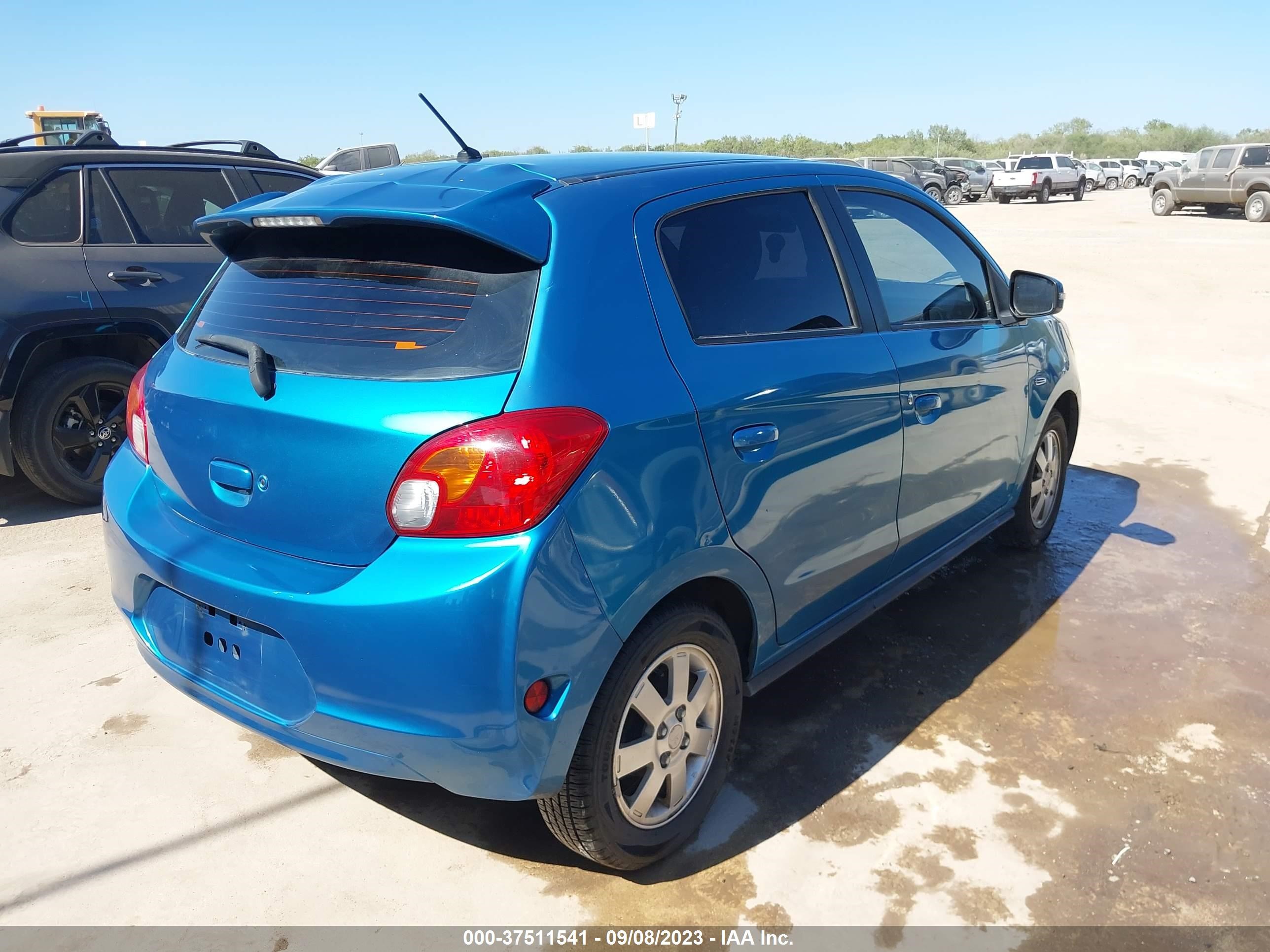 Photo 3 VIN: ML32A4HJ7FH047288 - MITSUBISHI MIRAGE 