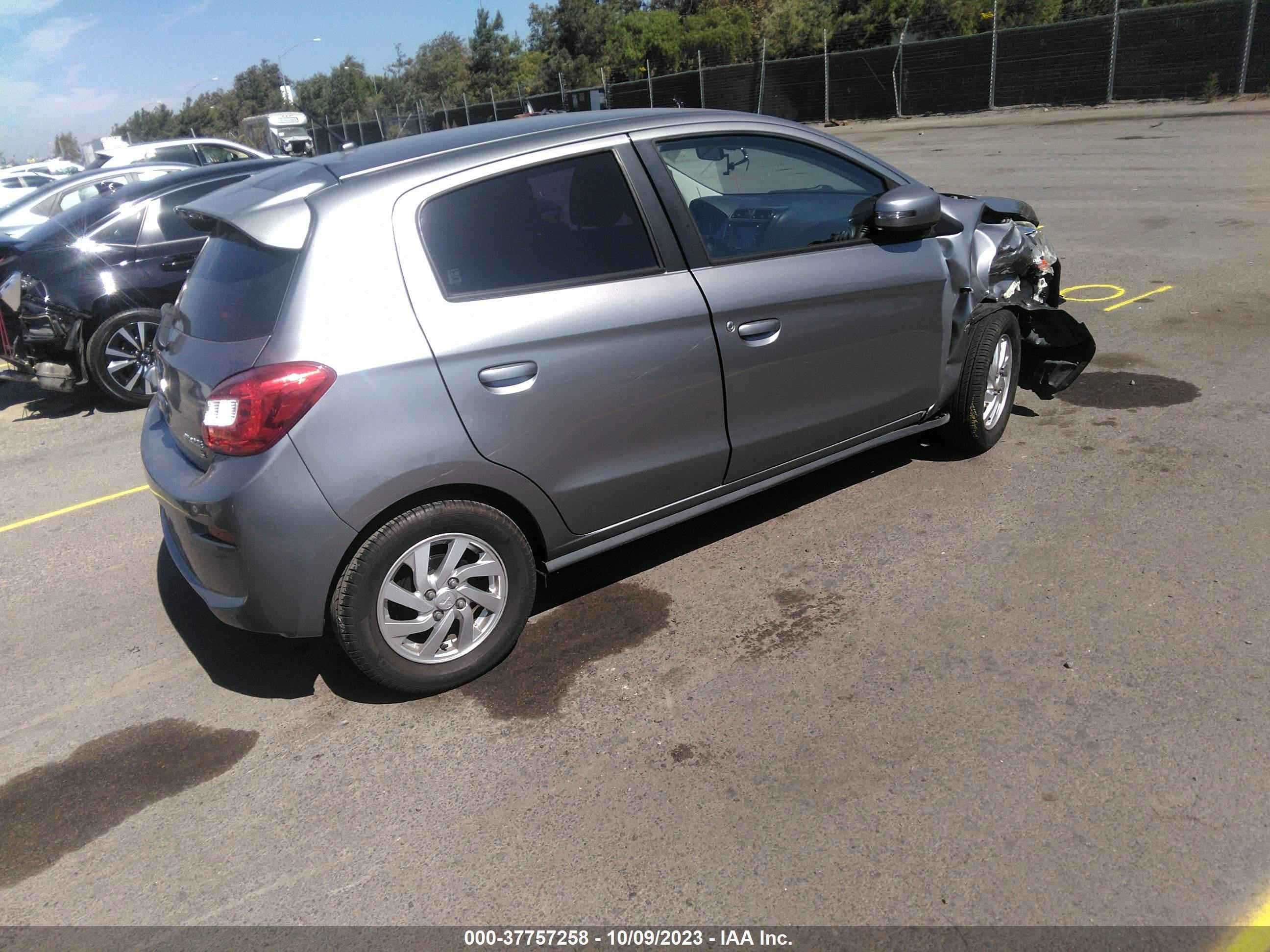 Photo 3 VIN: ML32A4HJ9HH010780 - MITSUBISHI MIRAGE 