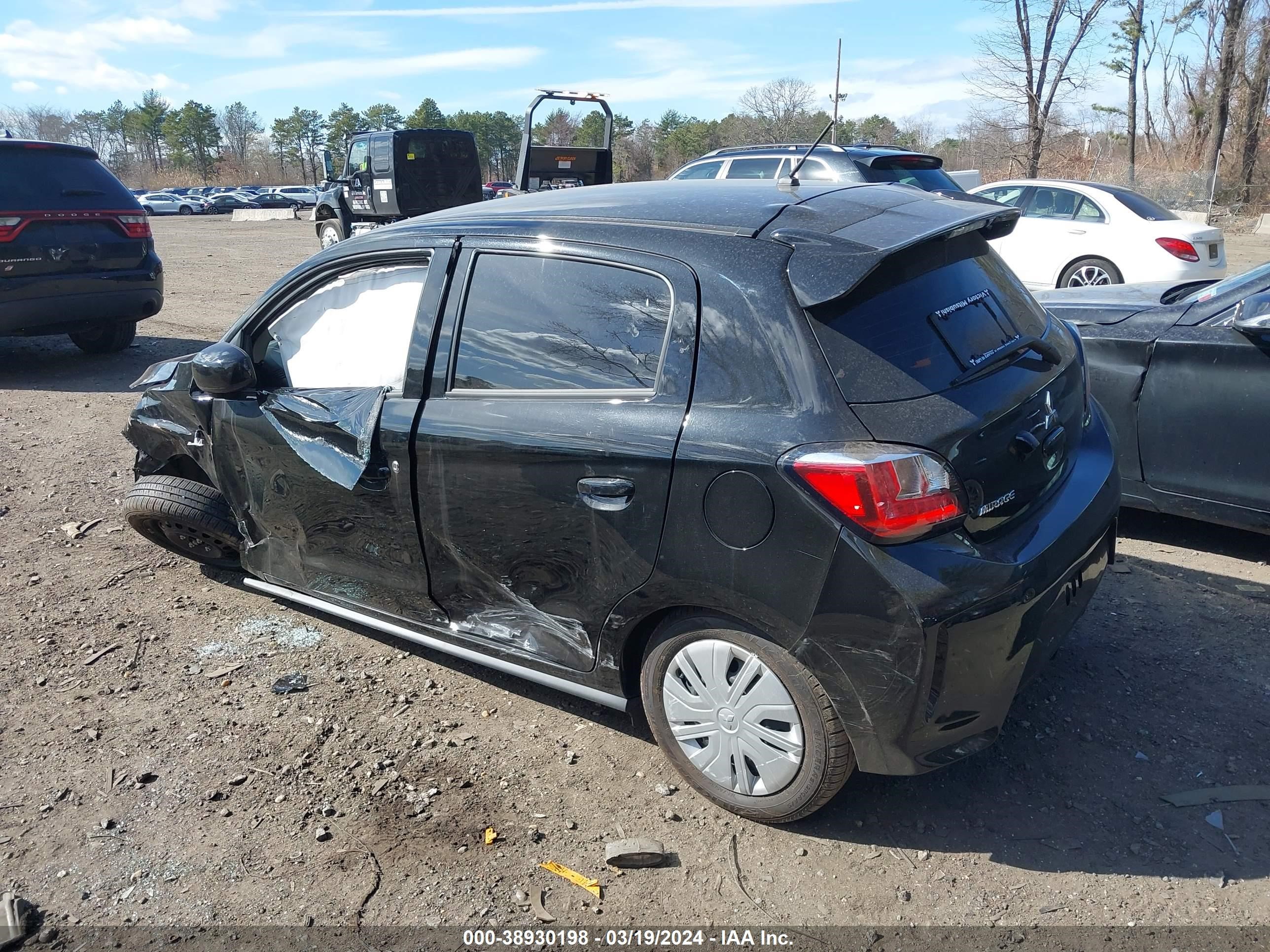 Photo 2 VIN: ML32AUHJ0RH003749 - MITSUBISHI MIRAGE 